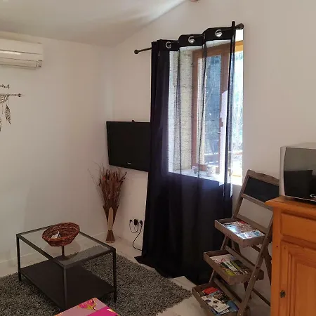 Apartamento Chemin De La Carquette Meynes Exterior foto