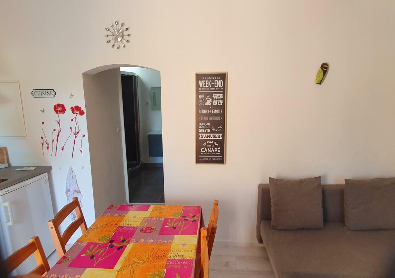 Apartment Chemin De La Carquette Meynes